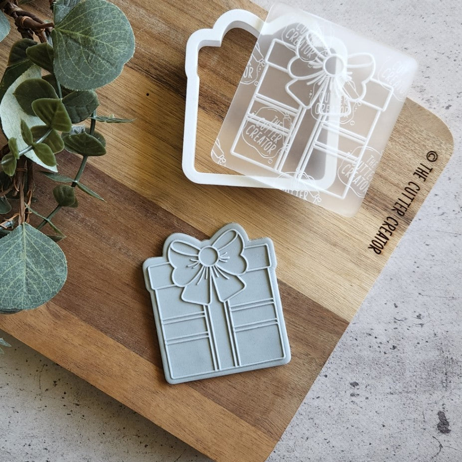 Gift Box Cutter & Stamp - Raised