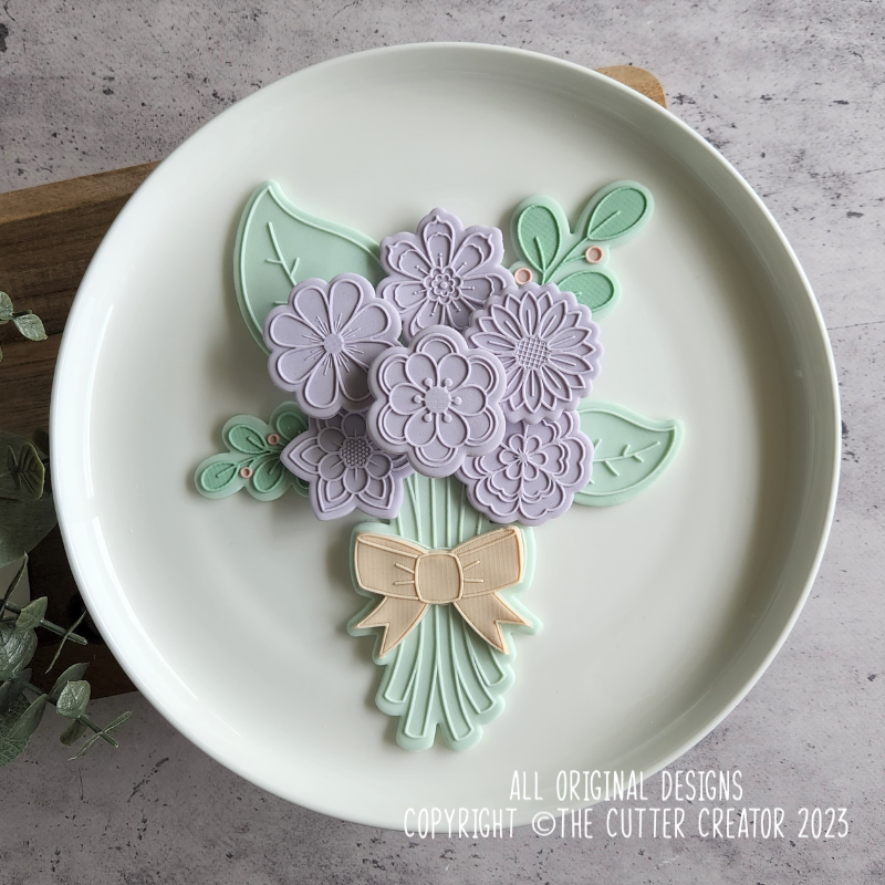 Leafy Stem Cutter & Stamp - Raised