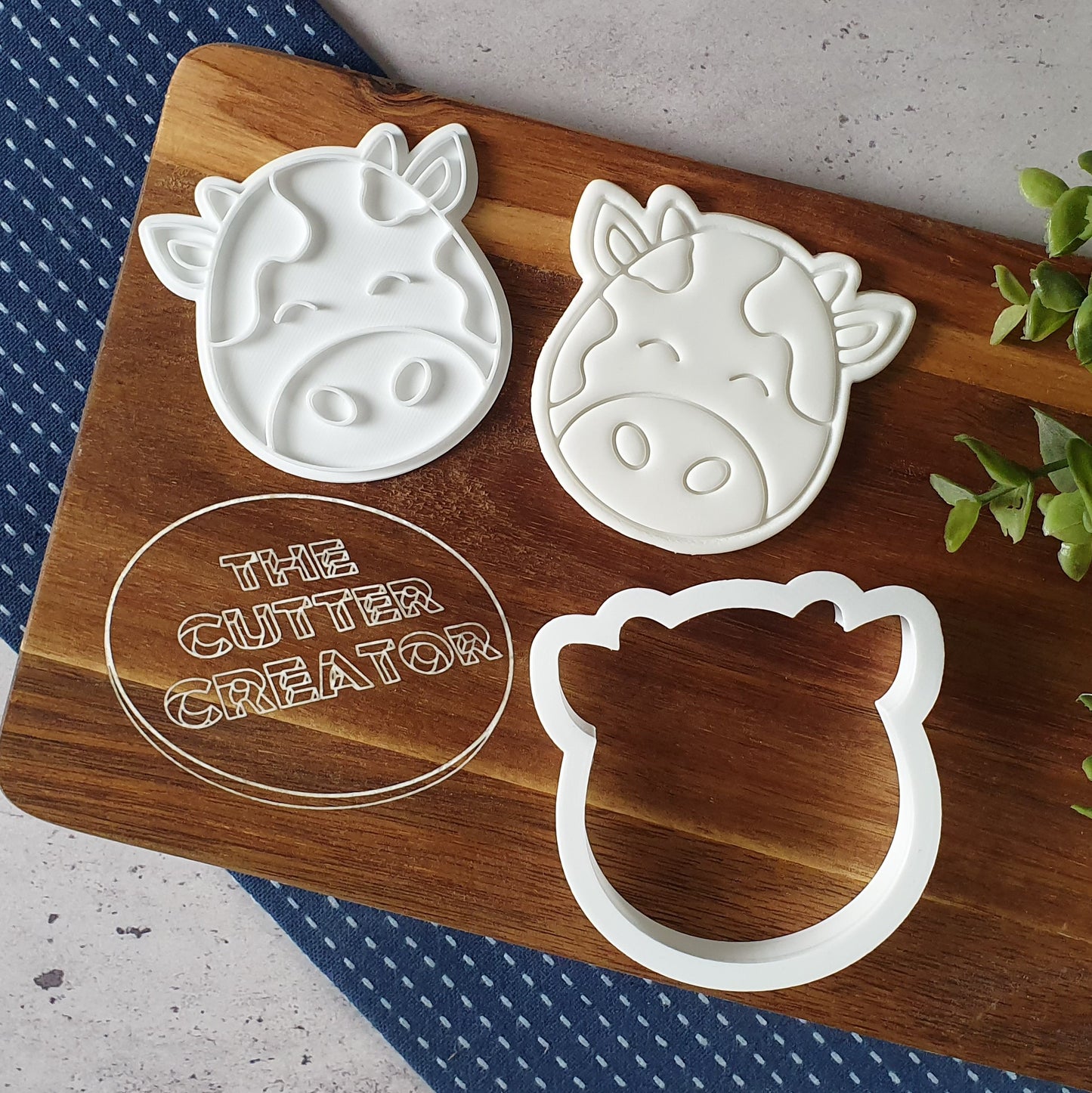 Cow Cutter & Stamp - Impression