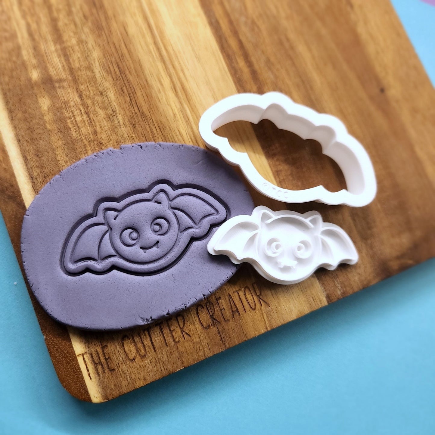 Mini Bat Cutter & Impression Stamp