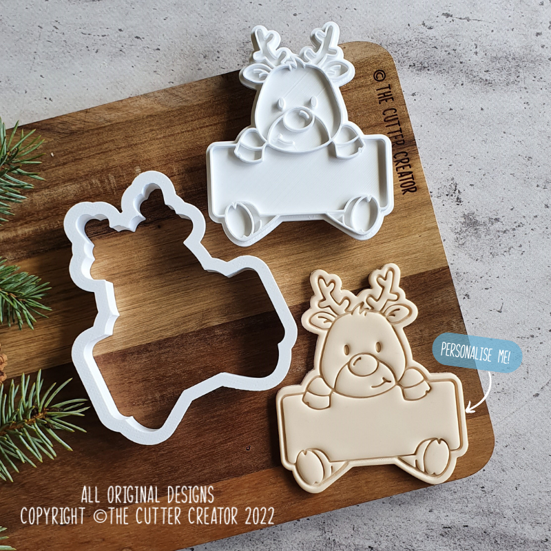 Reindeer Plaque Cutter & Stamp - Impression